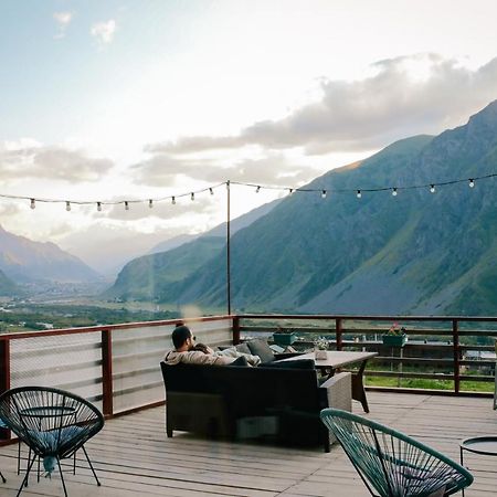 Alpenhaus Kazbegi Hotel & Restaurant Exterior foto